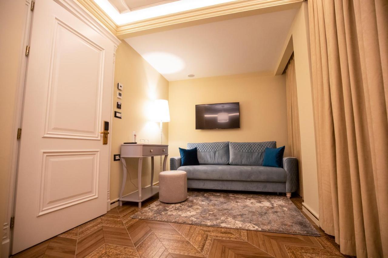 Vila Ekrem Korce Esterno foto