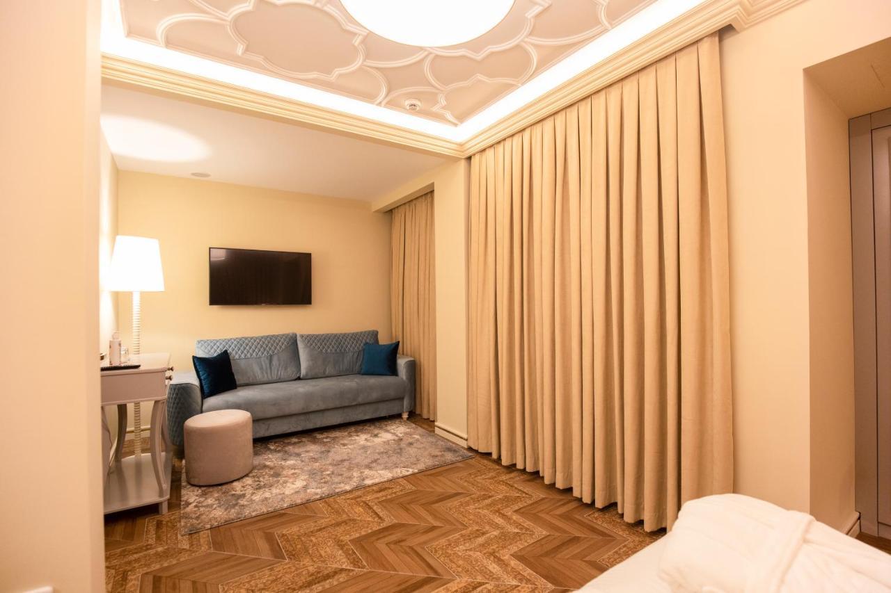 Vila Ekrem Korce Esterno foto